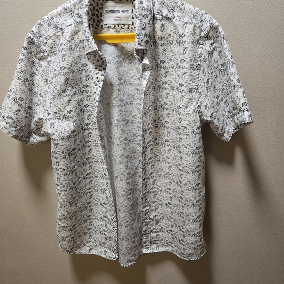 Report Blue And White Sylish Casual Button Down Shirt With Palm Trees. - Picture 9 of 9